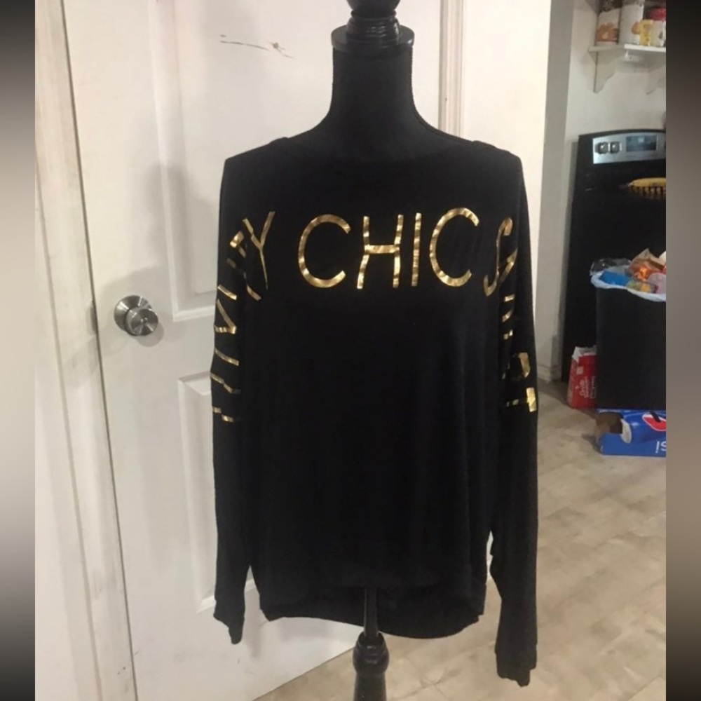 Toto Collection Off the Shoulder Cropped Light Top